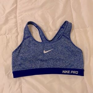 Nike pro sports bra